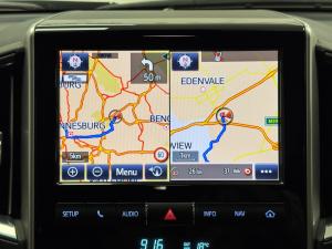 Toyota Land Cruiser 200 4.5D-4D V8 VX-R - Image 12