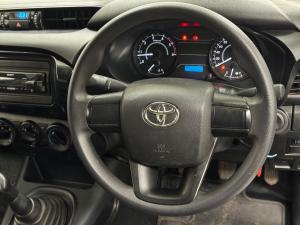 Toyota Hilux 2.0 single cab S (aircon) - Image 8