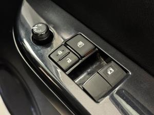 Toyota Hilux 2.0 single cab S (aircon) - Image 14