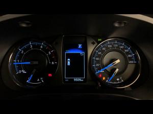 Toyota Hilux 2.8GD-6 double cab 4x4 Legend 55 - Image 9