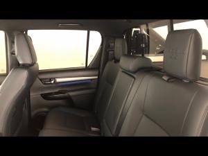 Toyota Hilux 2.8GD-6 double cab 4x4 Legend 55 - Image 11