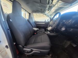 Toyota Hilux 2.4GD-6 single cab 4x4 Raider auto - Image 13