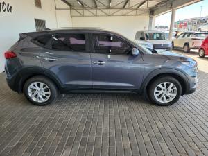 Hyundai Tucson 2.0 Premium - Image 3