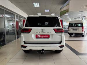 Toyota Land Cruiser 300 3.3D ZX - Image 5