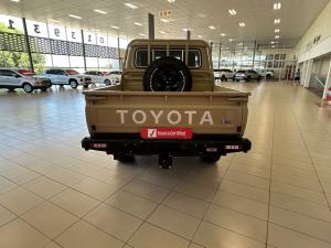 Toyota Land Cruiser 79 2.8GD-6 double cab - Image 5