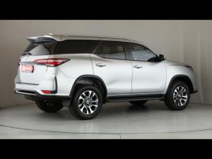 Toyota Fortuner 2.4GD-6 auto - Image 2
