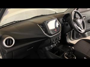 Toyota Vitz 1.0 XR manual - Image 7