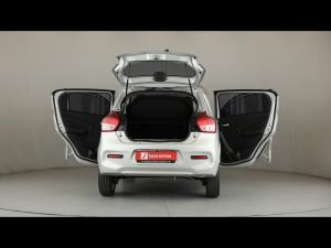 Toyota Vitz 1.0 XR manual - Image 9