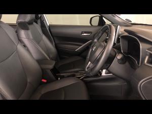 Toyota Corolla Cross 1.8 XR - Image 10