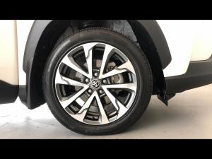 Toyota Corolla Cross 1.8 XR - Image 17