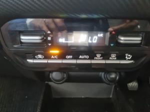 Toyota Starlet Cross 1.5 XS manual - Image 15