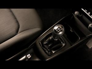 Toyota Starlet 1.5 Xi - Image 15