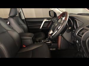 Toyota Land Cruiser Prado 3.0DT VX - Image 10