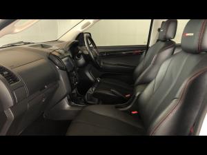 Isuzu D-Max 250 double cab X-Rider - Image 7