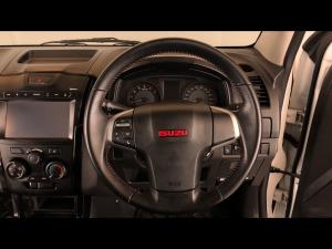 Isuzu D-Max 250 double cab X-Rider - Image 8