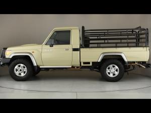 Toyota Land Cruiser 79 4.0 V6 single cab - Image 22