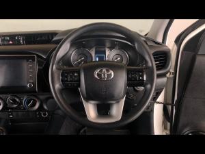 Toyota Hilux 2.4GD-6 single cab Raider manual - Image 8