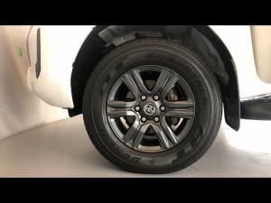 Toyota Hilux 2.4GD-6 single cab Raider manual - Image 18