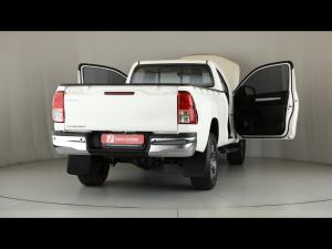 Toyota Hilux 2.4GD-6 single cab Raider manual - Image 24