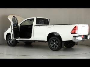 Toyota Hilux 2.4GD-6 single cab Raider manual - Image 26