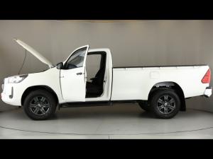 Toyota Hilux 2.4GD-6 single cab Raider manual - Image 27