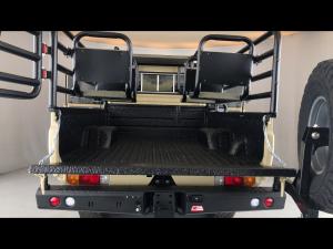 Toyota Land Cruiser 79 4.2D single cab - Image 13