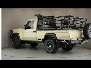 Toyota Land Cruiser 79 4.2D single cab - Image 21