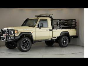 Toyota Land Cruiser 79 4.2D single cab - Image 23