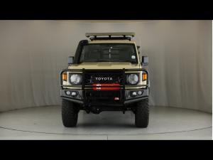 Toyota Land Cruiser 79 4.2D single cab - Image 4