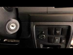 Toyota Land Cruiser 200 4.5D-4D V8 GX-R - Image 16