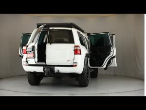 Toyota Land Cruiser 200 4.5D-4D V8 GX-R - Image 25