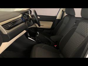 Volkswagen Polo sedan 1.6 Life - Image 7