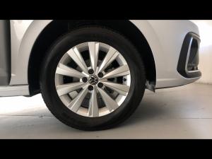 Volkswagen Polo sedan 1.6 Life - Image 17