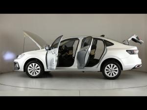 Volkswagen Polo sedan 1.6 Life - Image 26