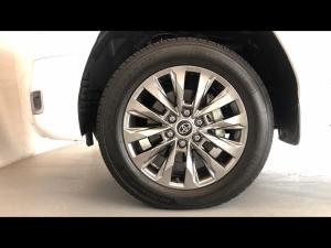 Toyota Land Cruiser 300 3.3D ZX - Image 18