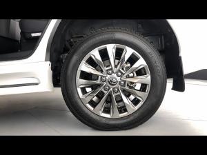Toyota Land Cruiser 300 3.3D ZX - Image 19