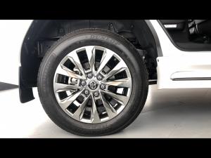 Toyota Land Cruiser 300 3.3D ZX - Image 20