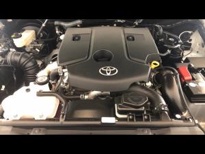 Toyota Hilux 2.4GD-6 double cab 4x4 Raider manual - Image 14