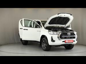 Toyota Hilux 2.4GD-6 double cab 4x4 Raider manual - Image 29