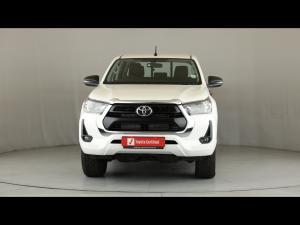 Toyota Hilux 2.4GD-6 double cab 4x4 Raider manual - Image 4