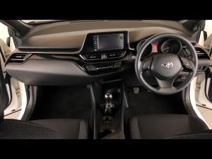 Toyota C-HR 1.2T - Image 6