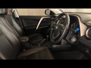 Toyota RAV4 2.0 GX auto - Image 10