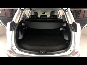 Toyota RAV4 2.0 GX auto - Image 13