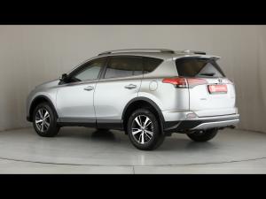 Toyota RAV4 2.0 GX auto - Image 21