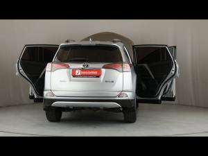 Toyota RAV4 2.0 GX auto - Image 24