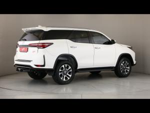 Toyota Fortuner 2.8GD-6 - Image 2