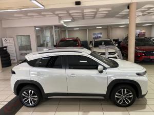 Toyota Starlet Cross 1.5XR automatic - Image 3