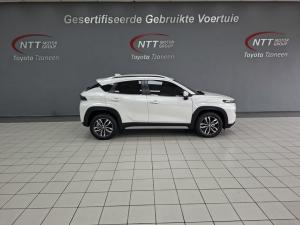 Toyota Starlet Cross 1.5XR automatic - Image 3