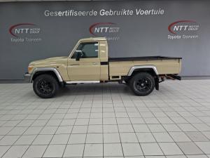 Toyota Land Cruiser 79 4.0PS/C - Image 14