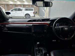 Toyota Hilux 2.8 GD-6 GR-S 4X4 automaticD/C - Image 6